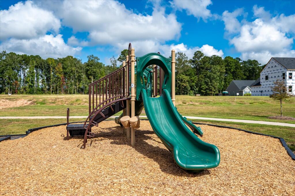 Playground Amenities for Outdoor Enjoyment