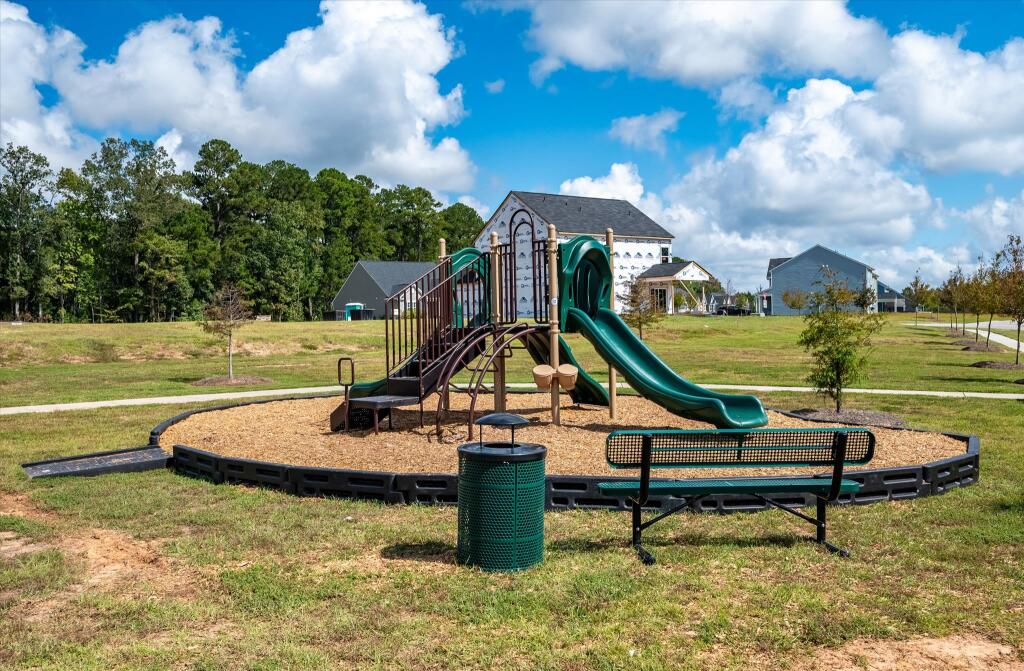 Enjoy Convenient Community Amenities
