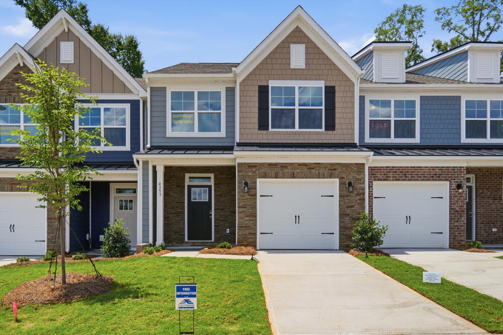 8006 Ashland J | Harrisburg Towns | Front Load | Court Harrisburg, NC 212