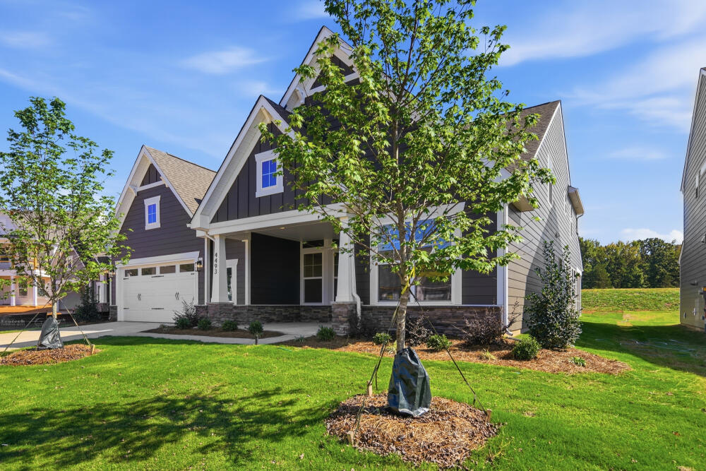 7634 Edgefield C | Carrington | Front Load Slab | 108