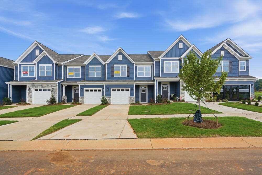 8006 Ashland B | Norman Creek Townhomes | Front Load | Troutman, NC 3