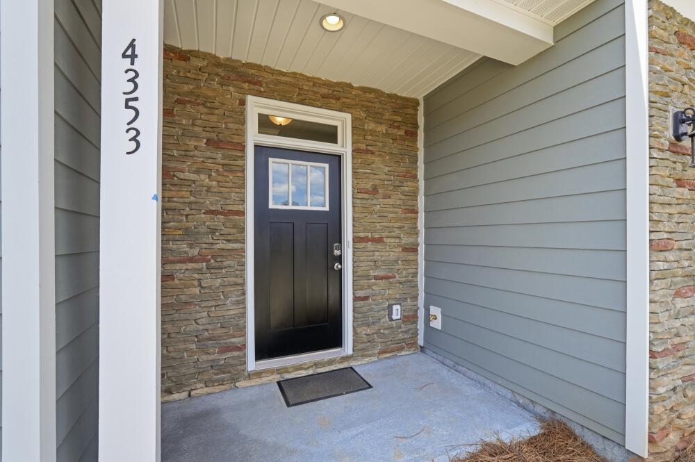 8006 Ashland J | Harrisburg Towns | Front Load | Court Harrisburg, NC 212