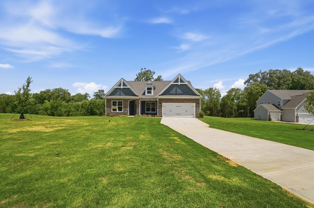 Well-Maintained Backyard Space