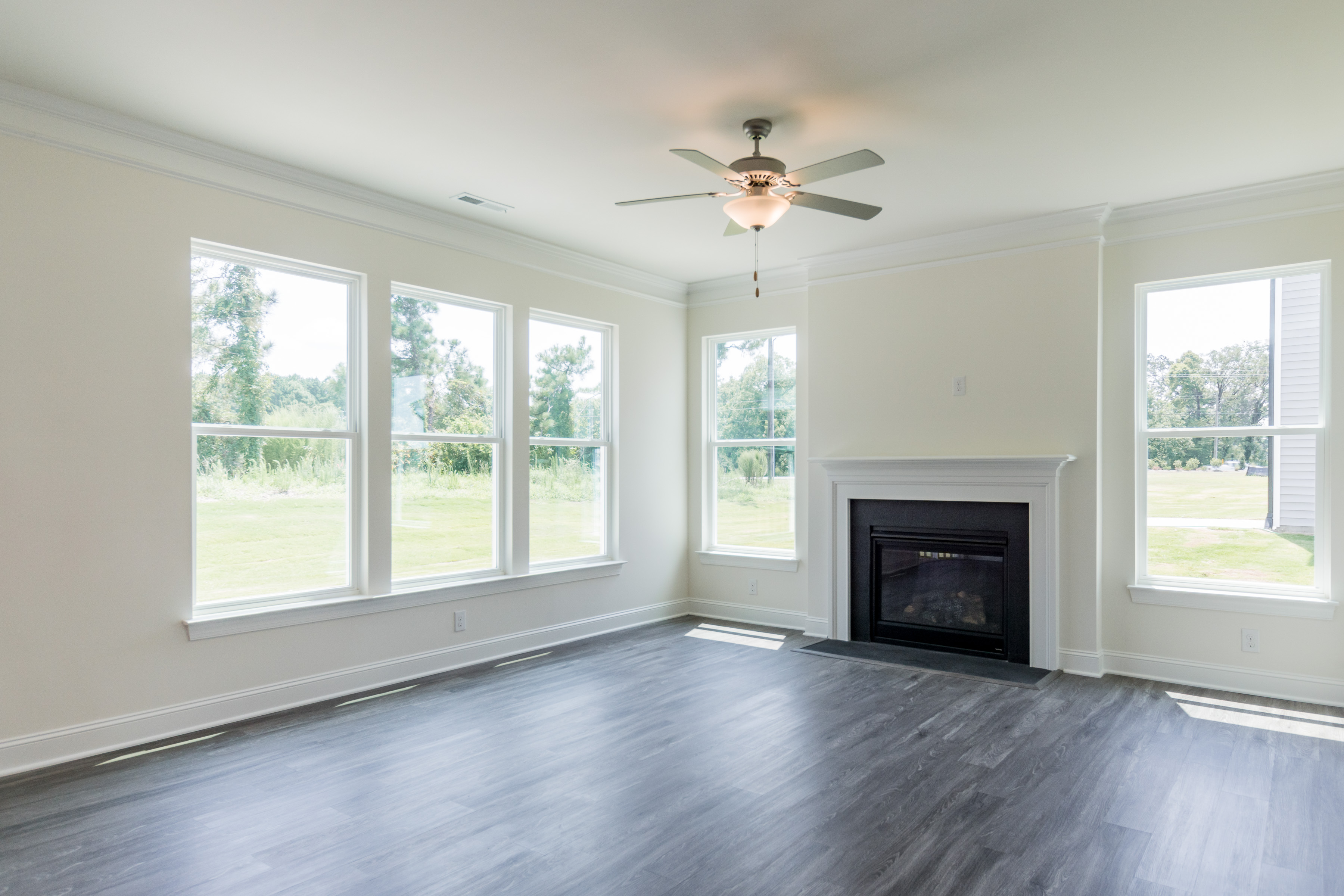 006_Family Room_10.jpg