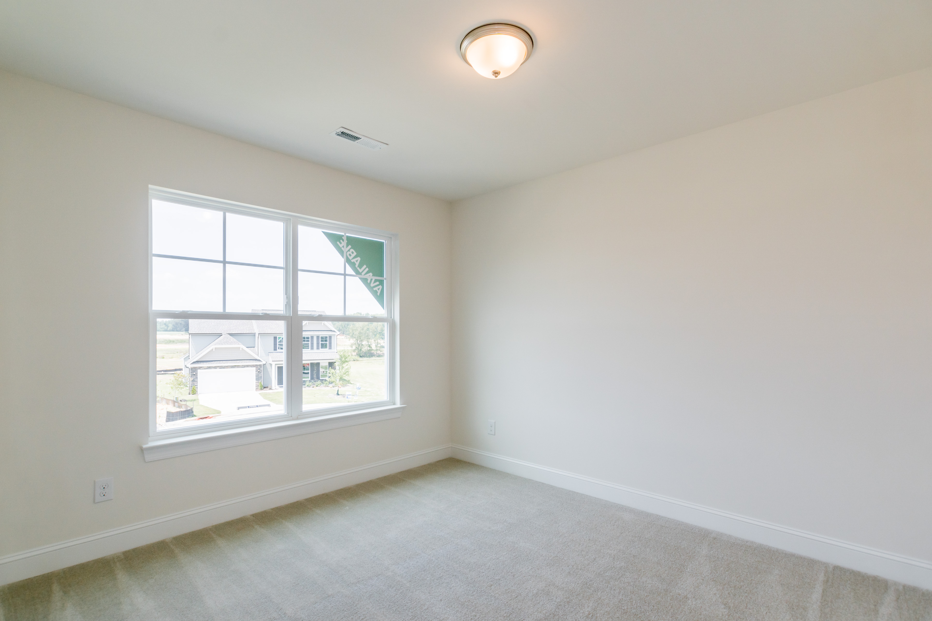019_Second Bedroom_1.jpg