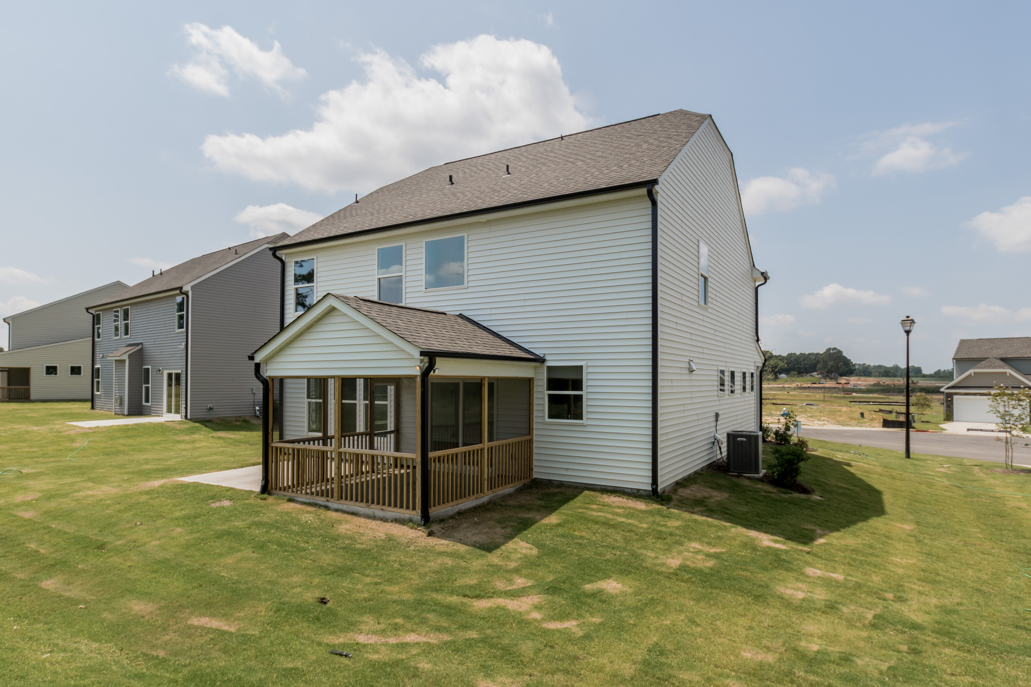 024_Back Of Home_3.jpg