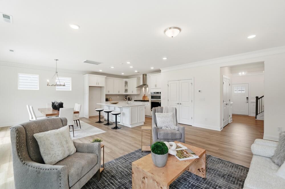 Airy Living and Dining Area