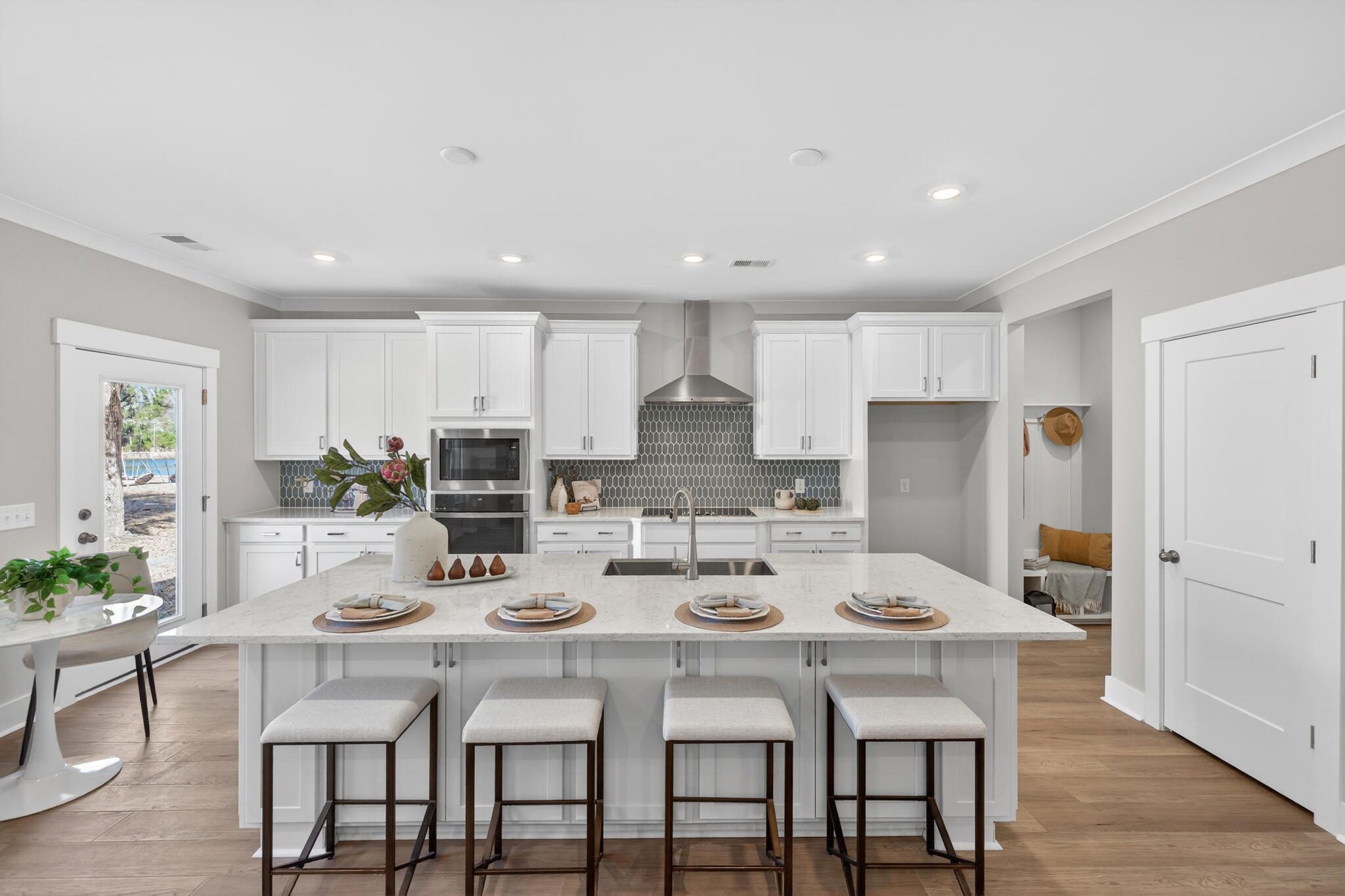Contemporary Chef’s Kitchen