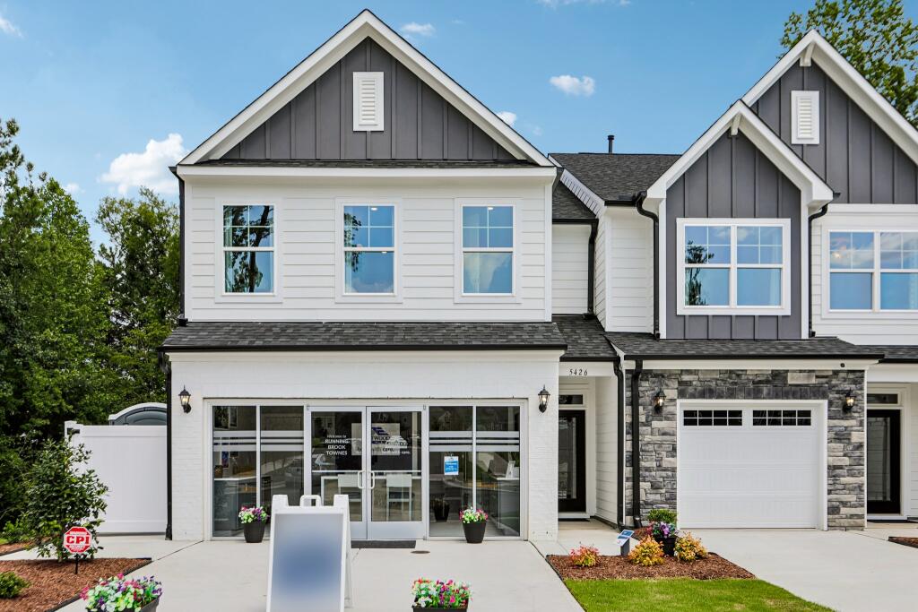 8019 Southampton C | Model Home at Running Brook Townes | Front Load Slab 071