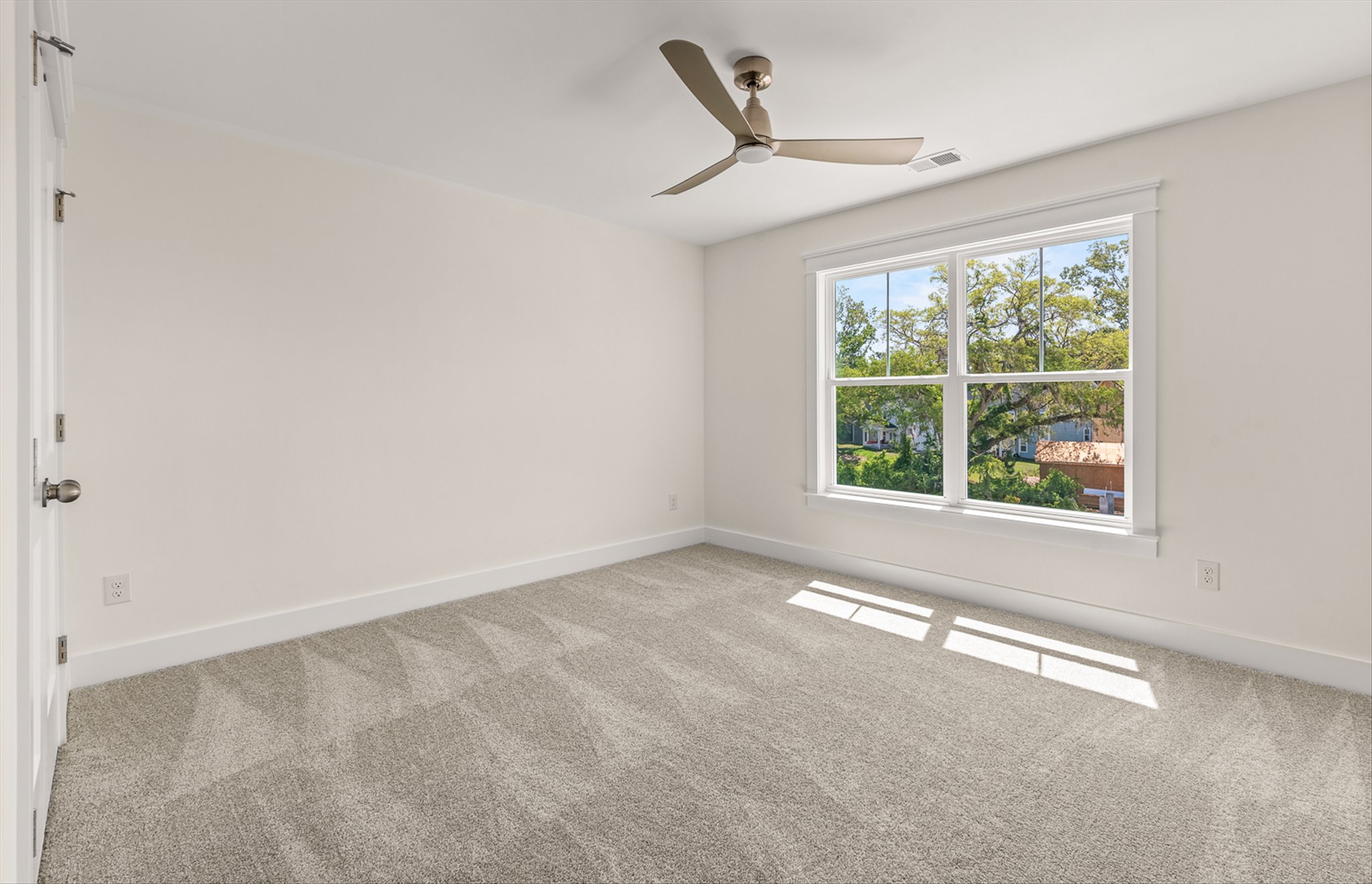 101-2222 Waterfowl Lane-46.jpg