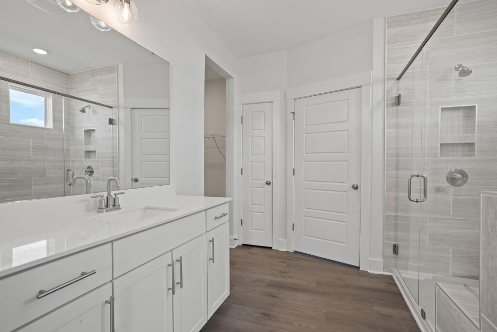 Bathroom vanity