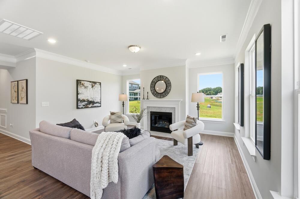 Airy Living and Dining Area