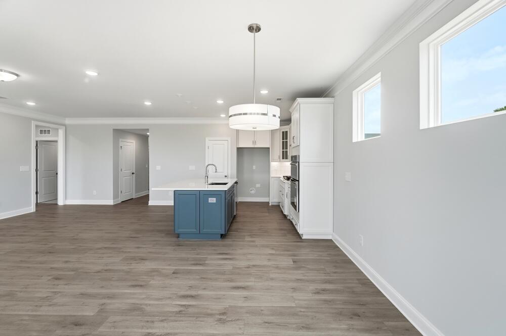 Airy Living and Dining Area