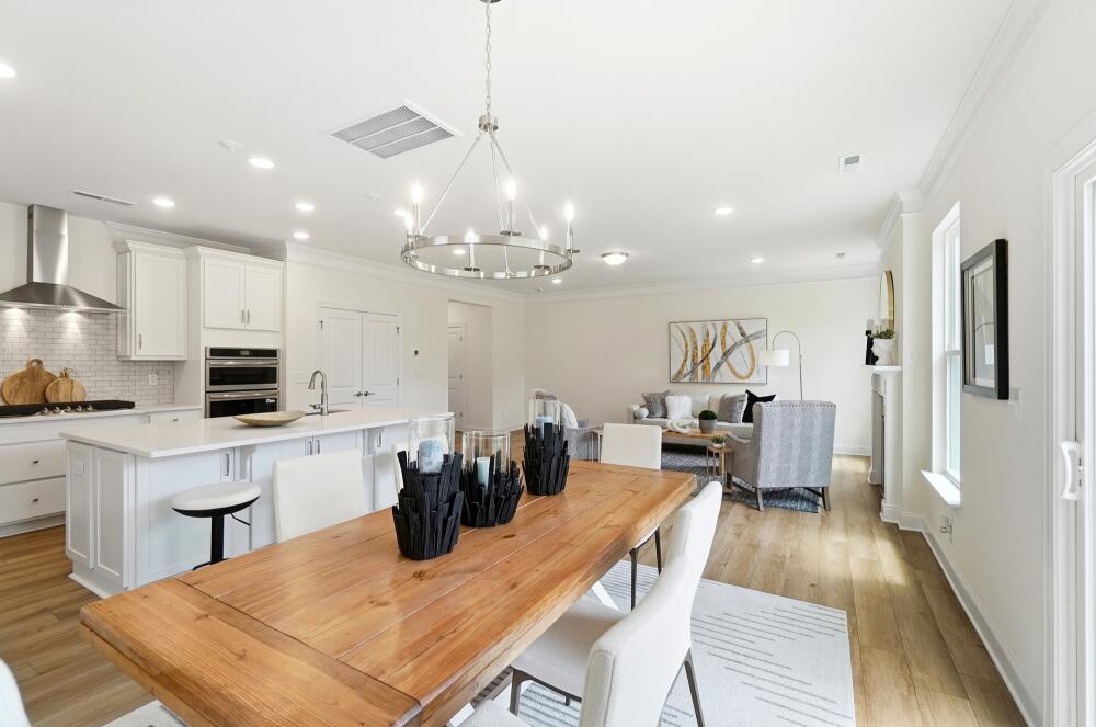 Seamless Dining Layout