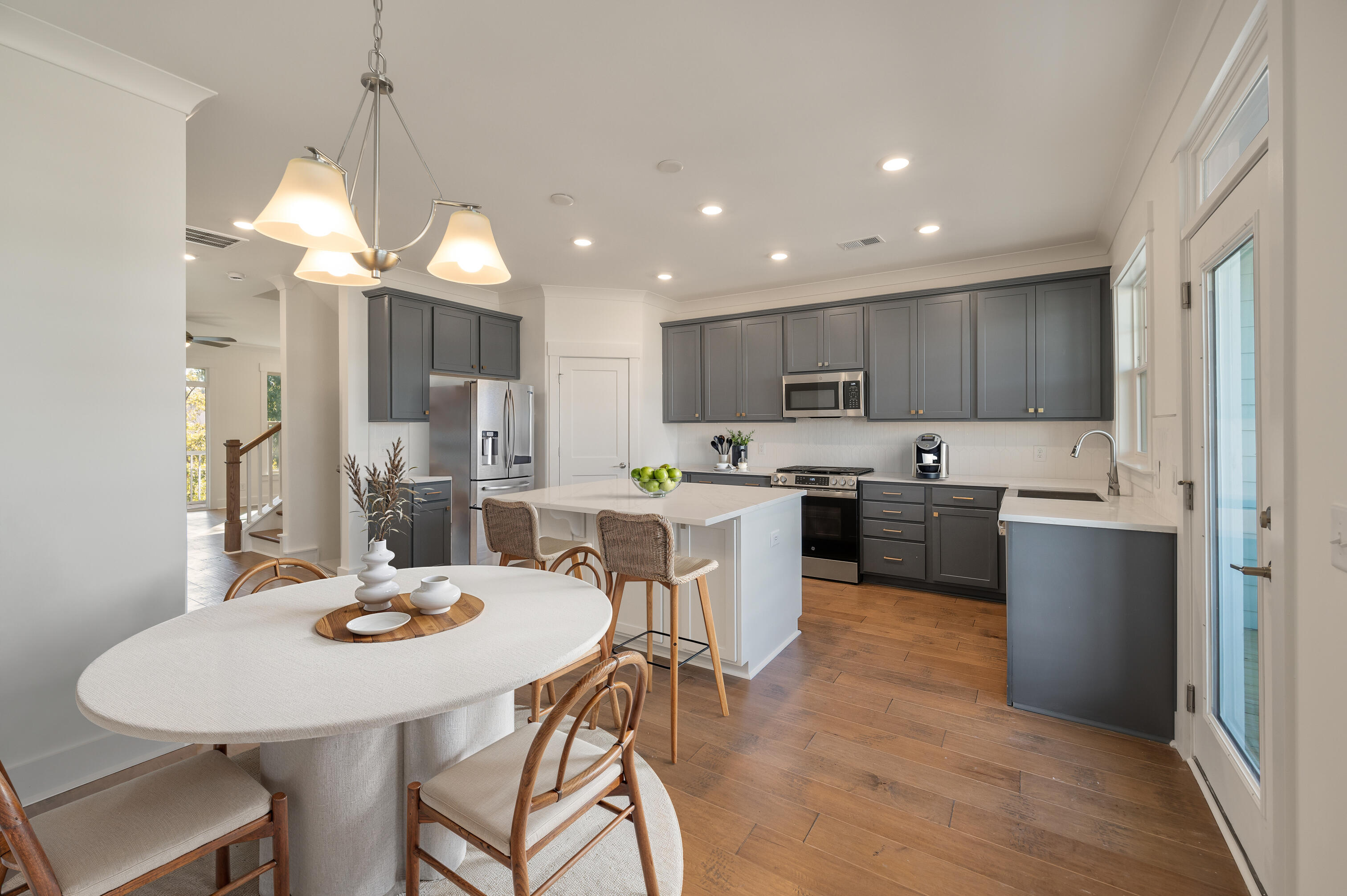 8046 Ashley | Virtual Staging Gallery