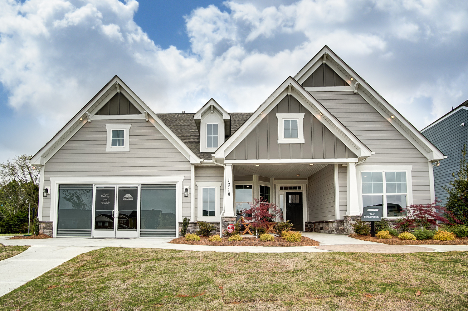 Edgefield 7614 - Model Home at Heritage - Front on Slab