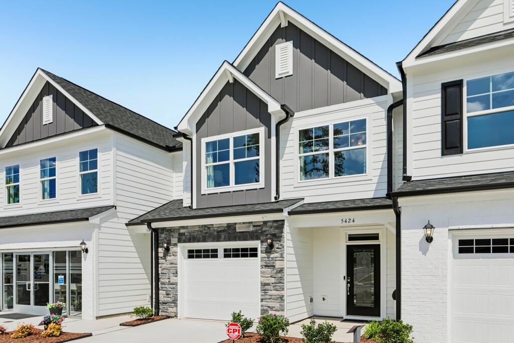 8006 Ashland F | Model Home at Running Brook Townes | Front Load Slab 070