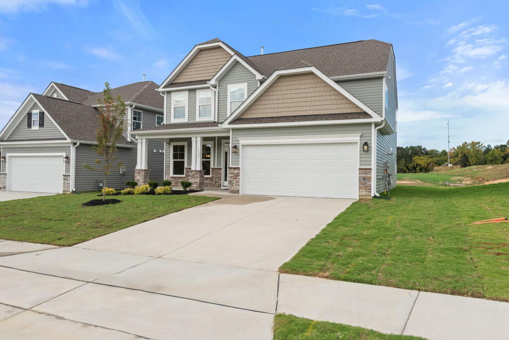 7208 Cypress F | Kilburne Village | Front Load Slab | 087