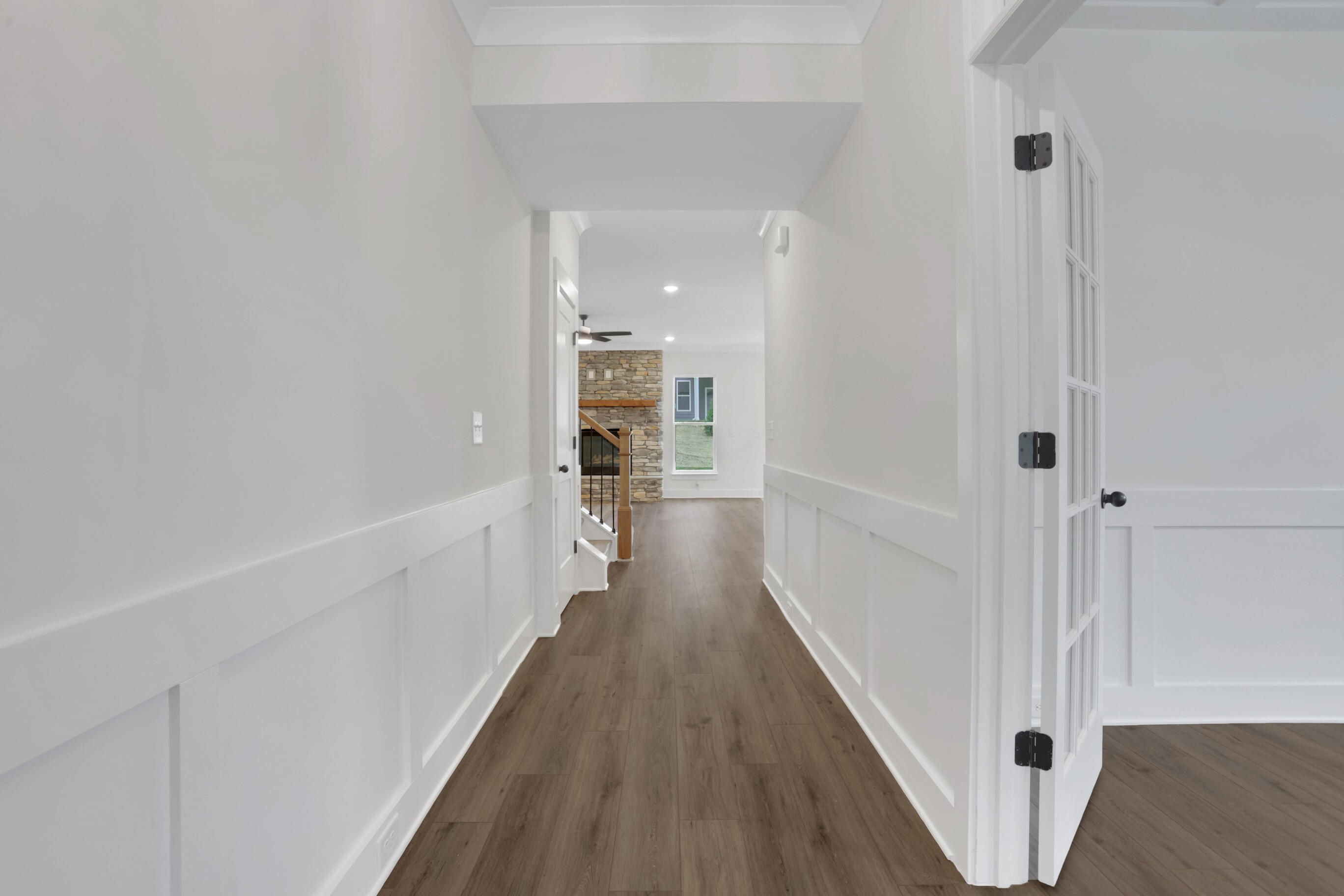 Bright and Inviting Foyer