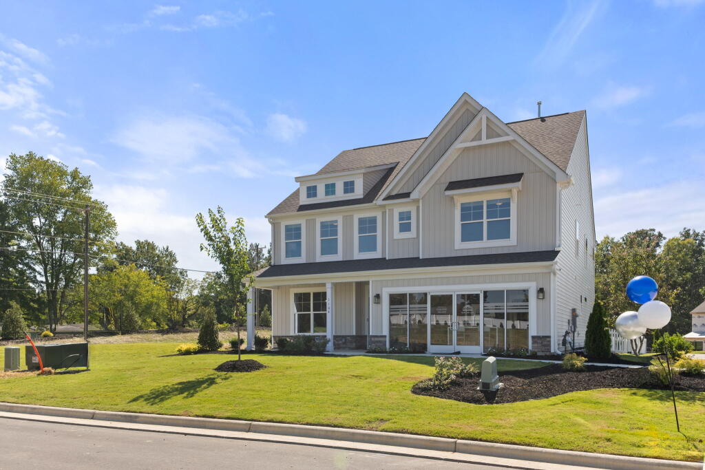 7203 Davidson V | Model Home at Kilburne Village | Front Load Slab | 082