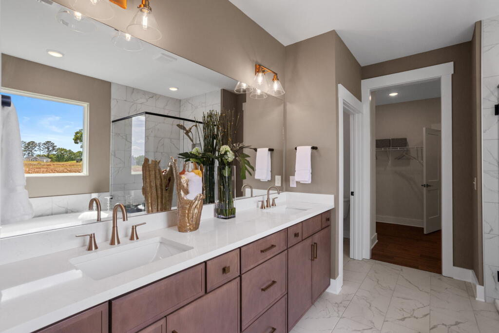 Bathroom vanity