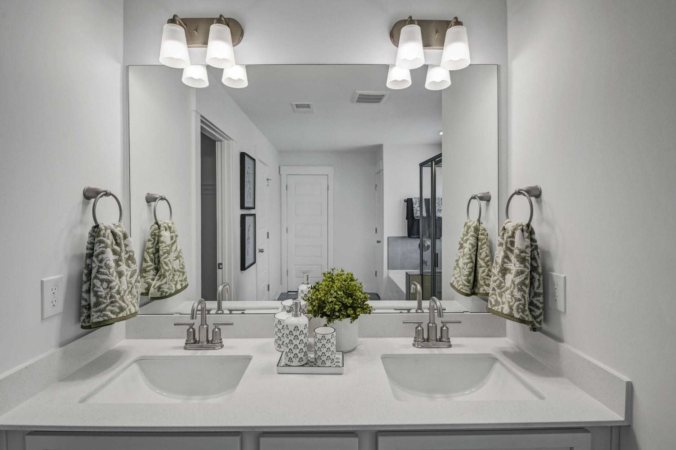 Bathroom vanity