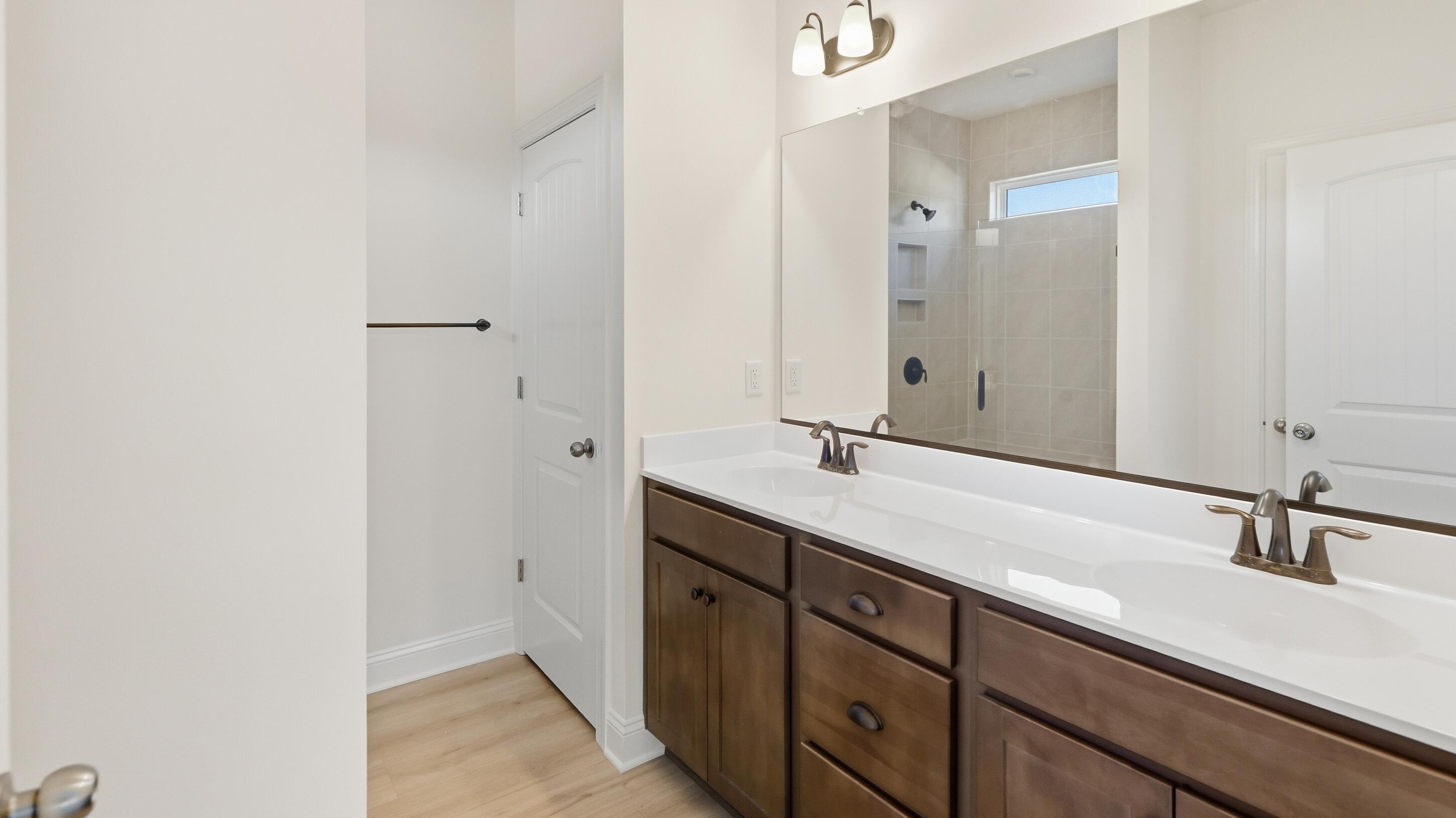 Bathroom vanity