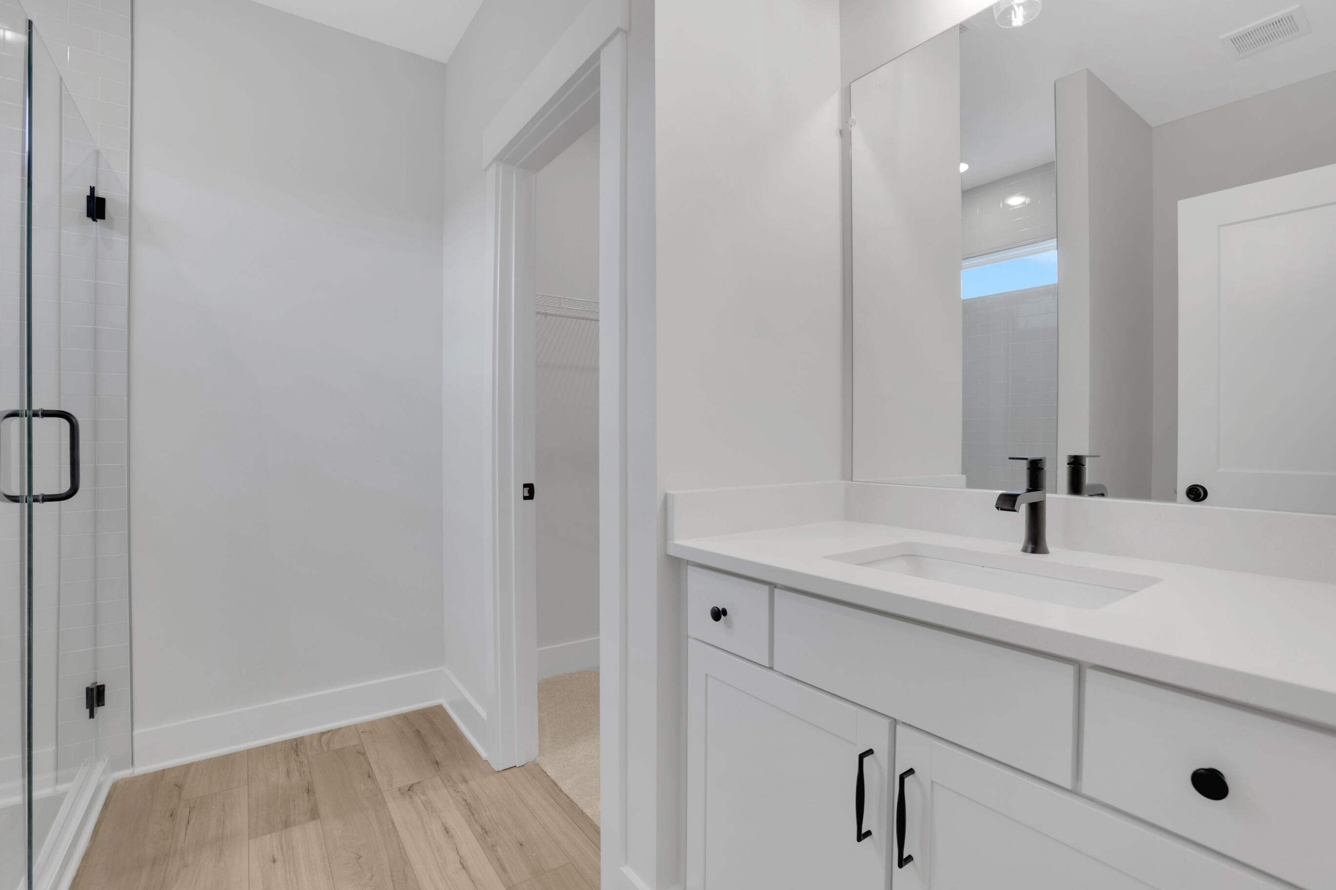 Bathroom vanity