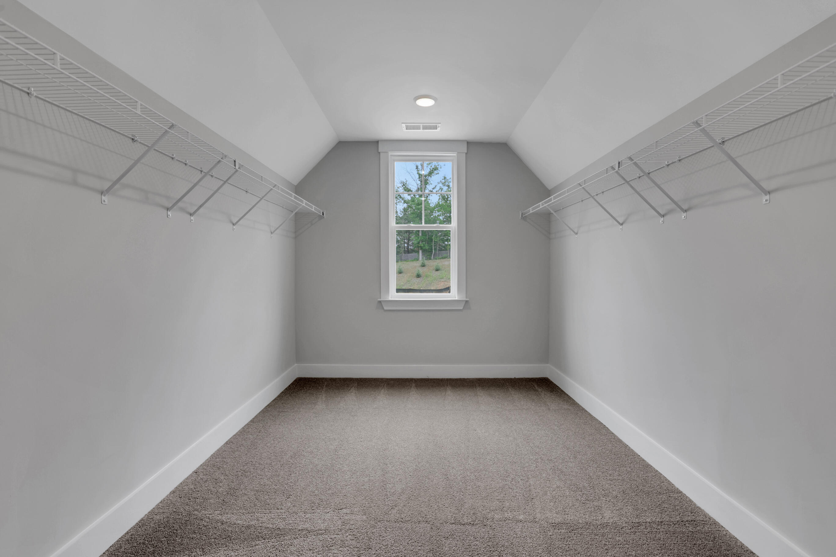Walk-in closet