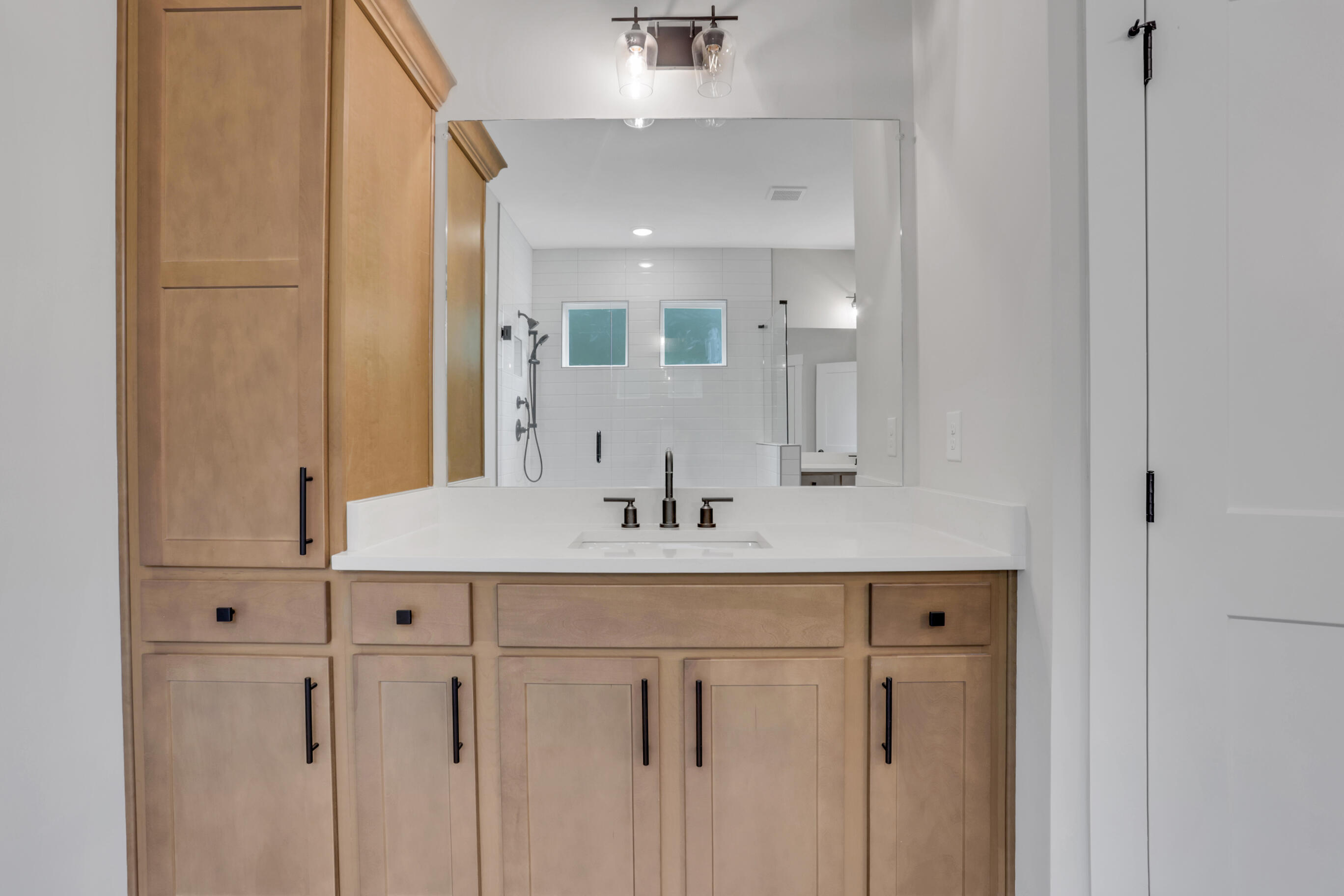 Bathroom vanity