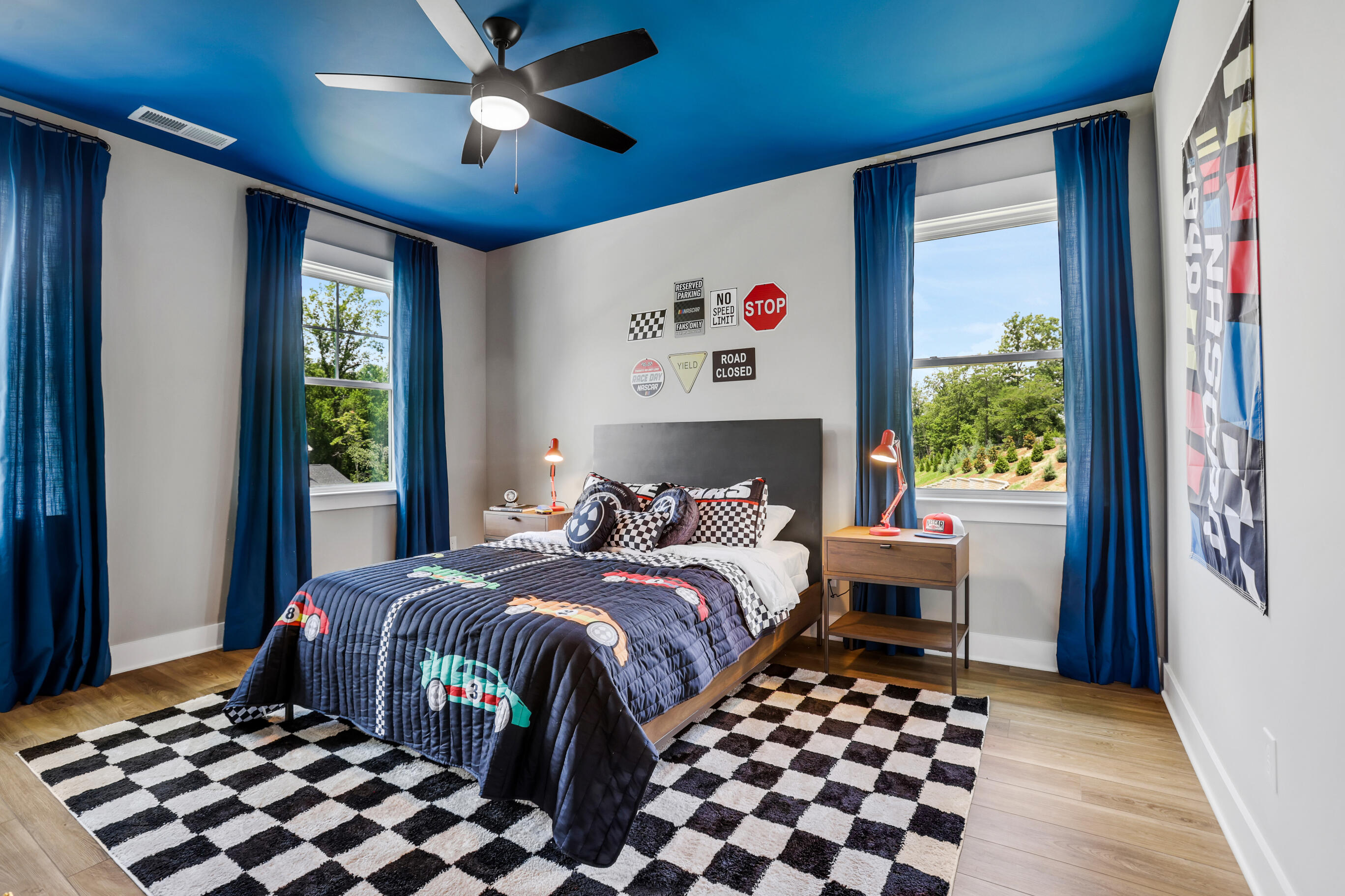 Relaxing Private Quarters