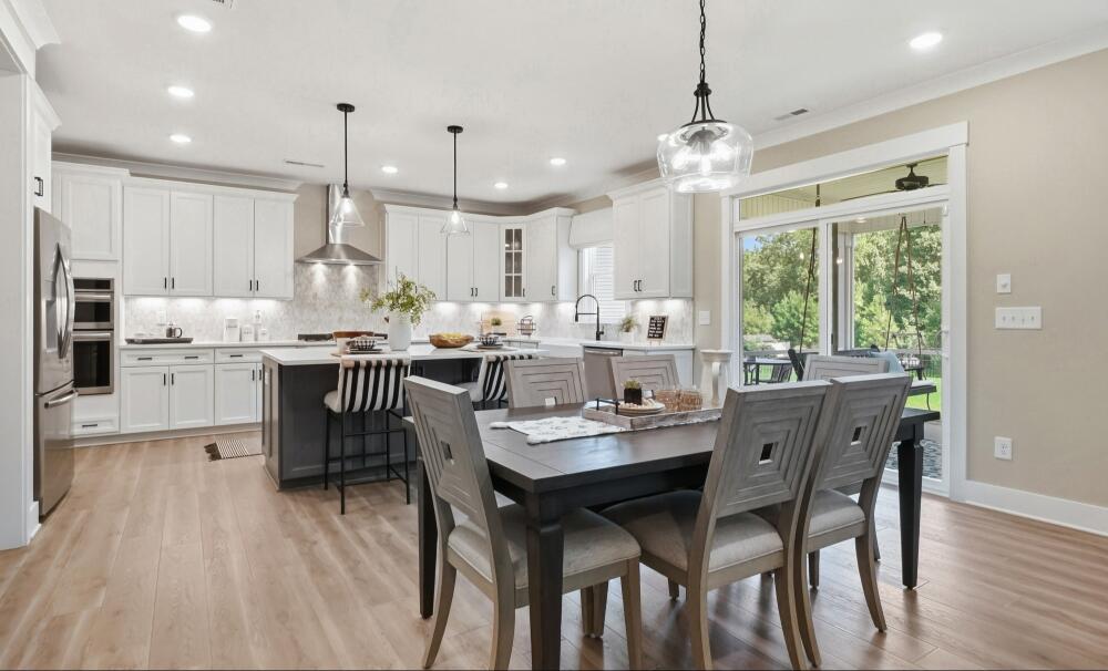 Open-Flow Dining Area