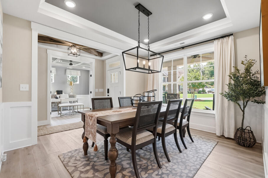 Seamless Dining Layout