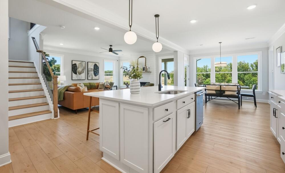 Contemporary Chef’s Kitchen