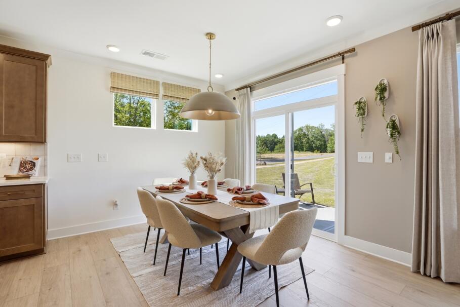 Casual Dining Area