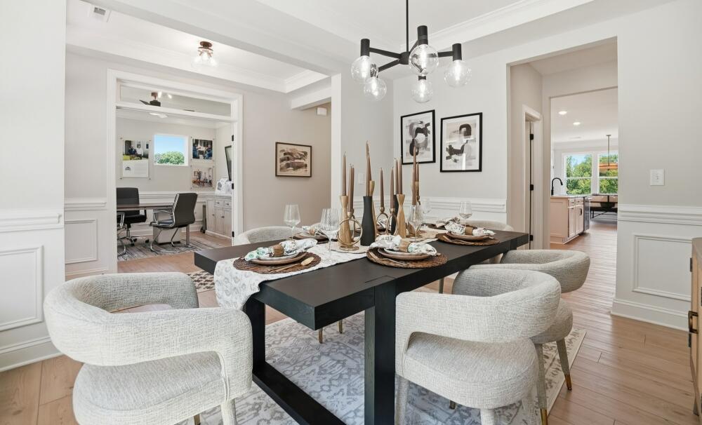 Open-Flow Dining Area