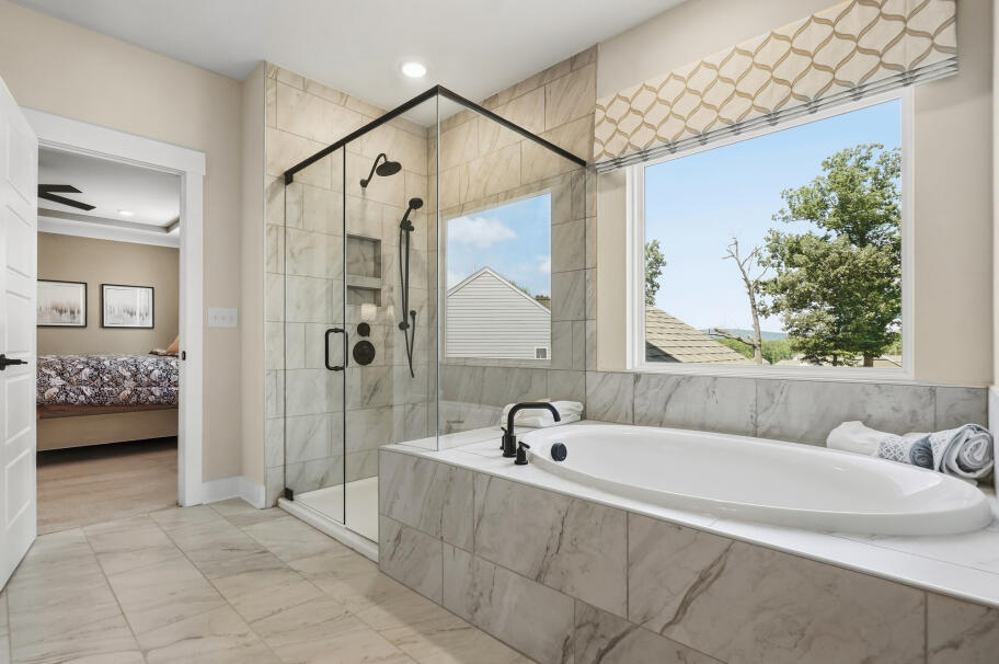 Light-Filled Bathroom Space