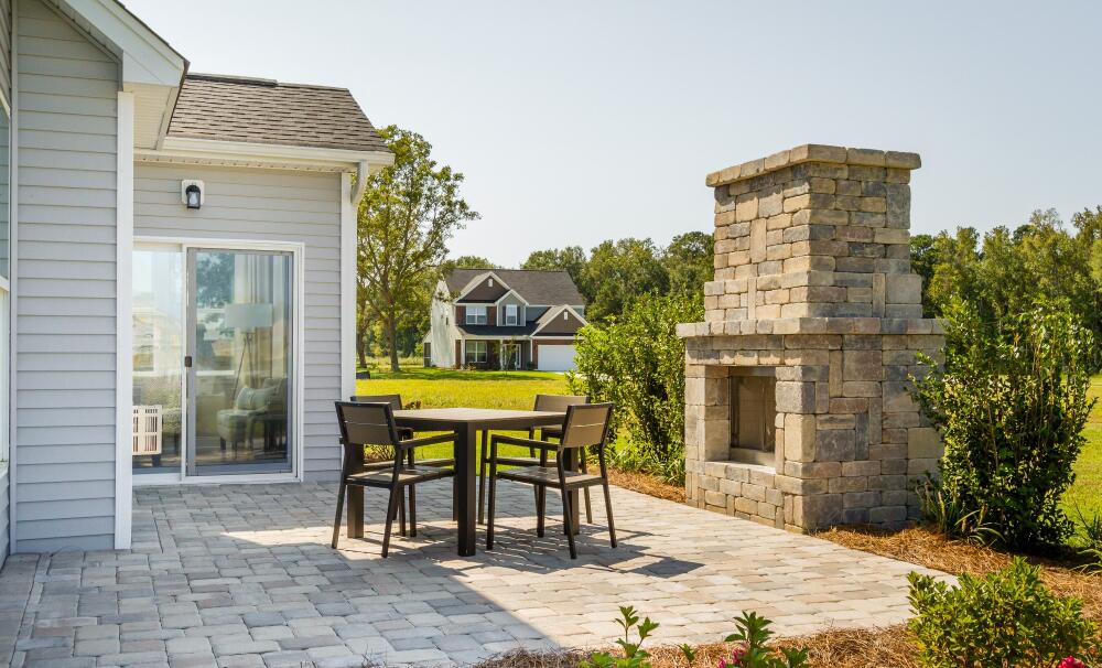 Well-Maintained Backyard Space
