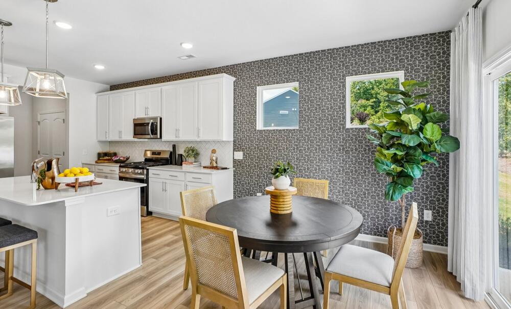 Breakfast Area and Kitchen