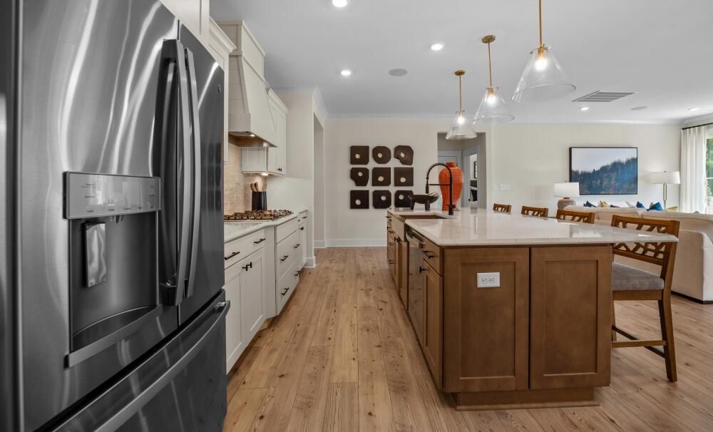 Wide-Layout Kitchen Island
