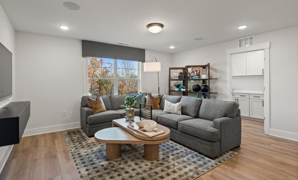 Spacious Upper-Level Loft