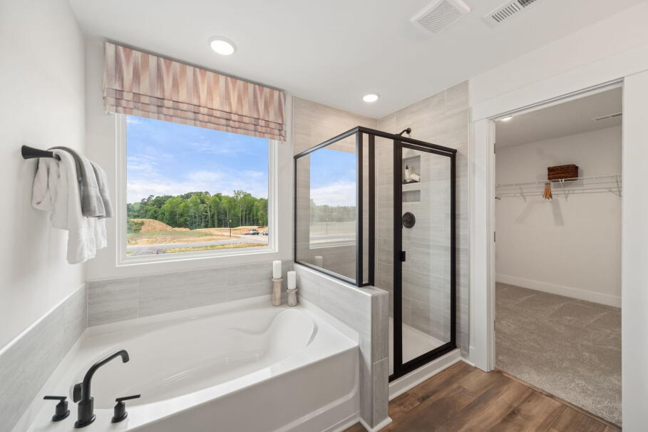 The Drexel Primary Bath