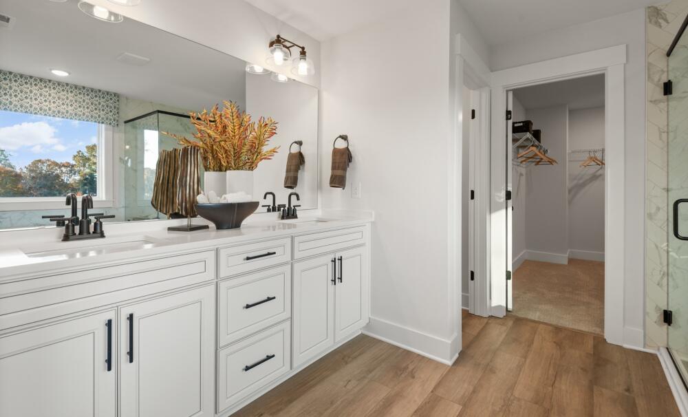 Bathroom vanity