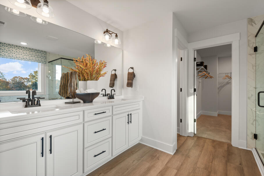 Bathroom vanity