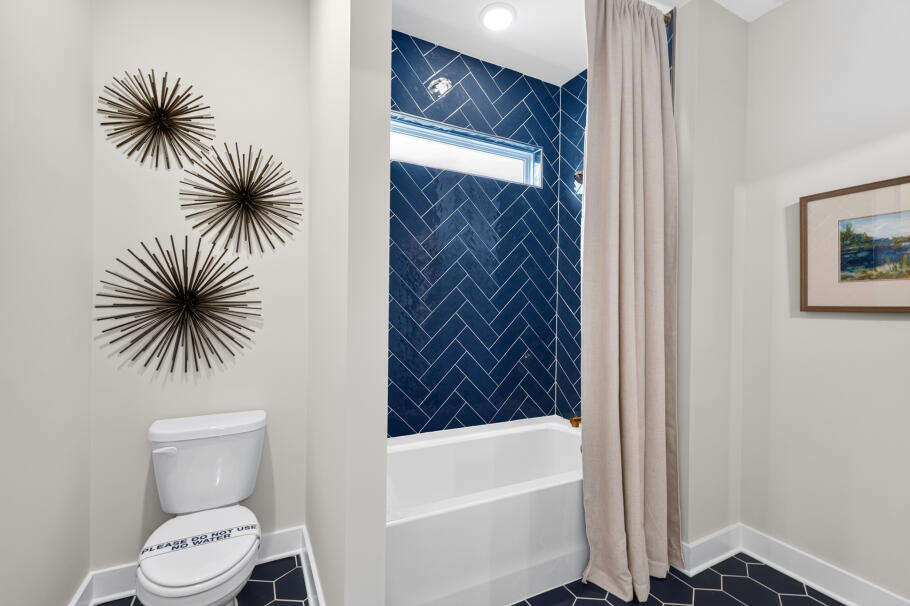 Comfortable Bathroom