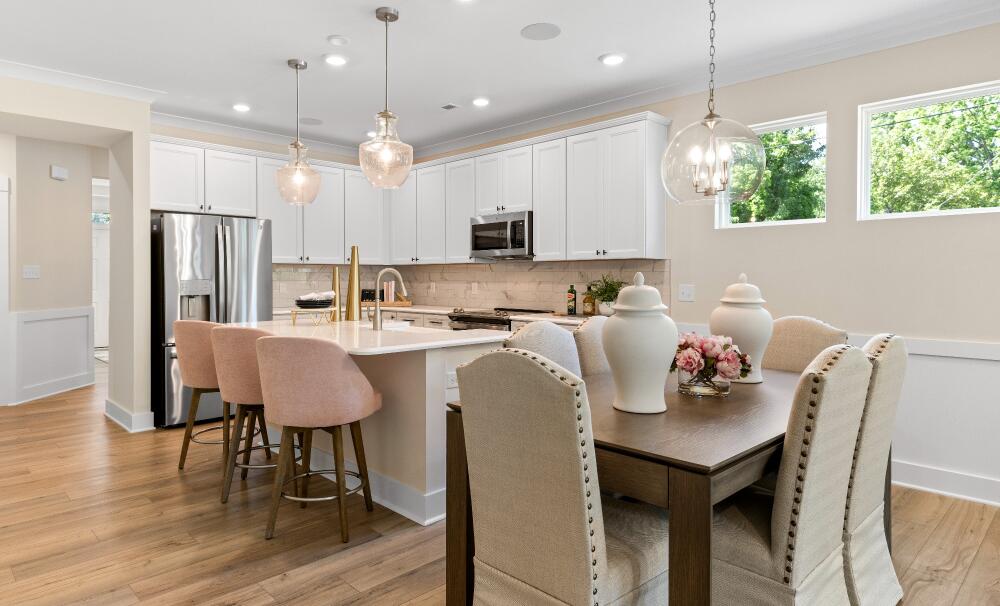 Beautiful Kitchen & Dining