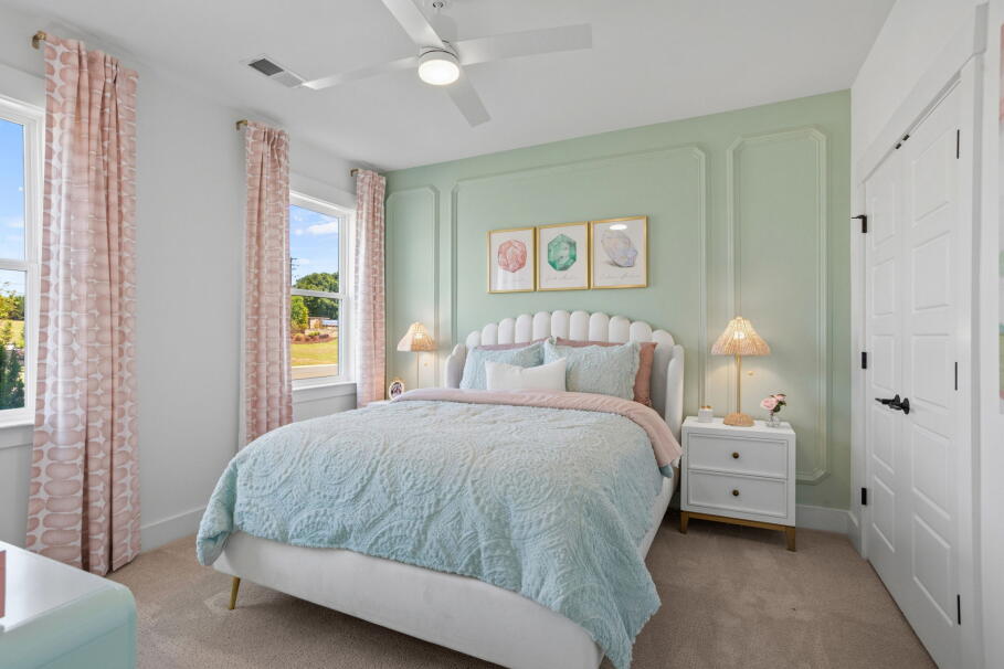 Relaxing Private Quarters