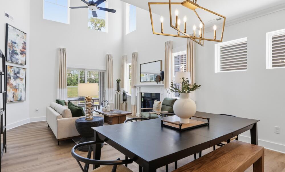 Breakfast Area and Family Room
