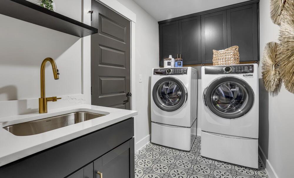 Modern Laundry Room