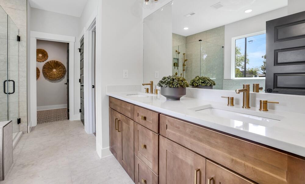 Bathroom vanity